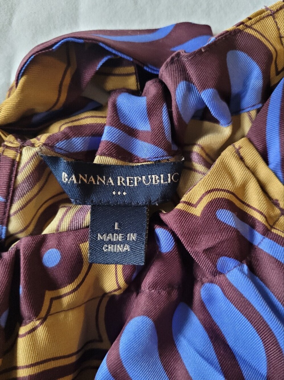 Banana Republic Sleeveless Tie-Neck Floral Print Top in Mustard, Blue & Brown L - Picture 2 of 10